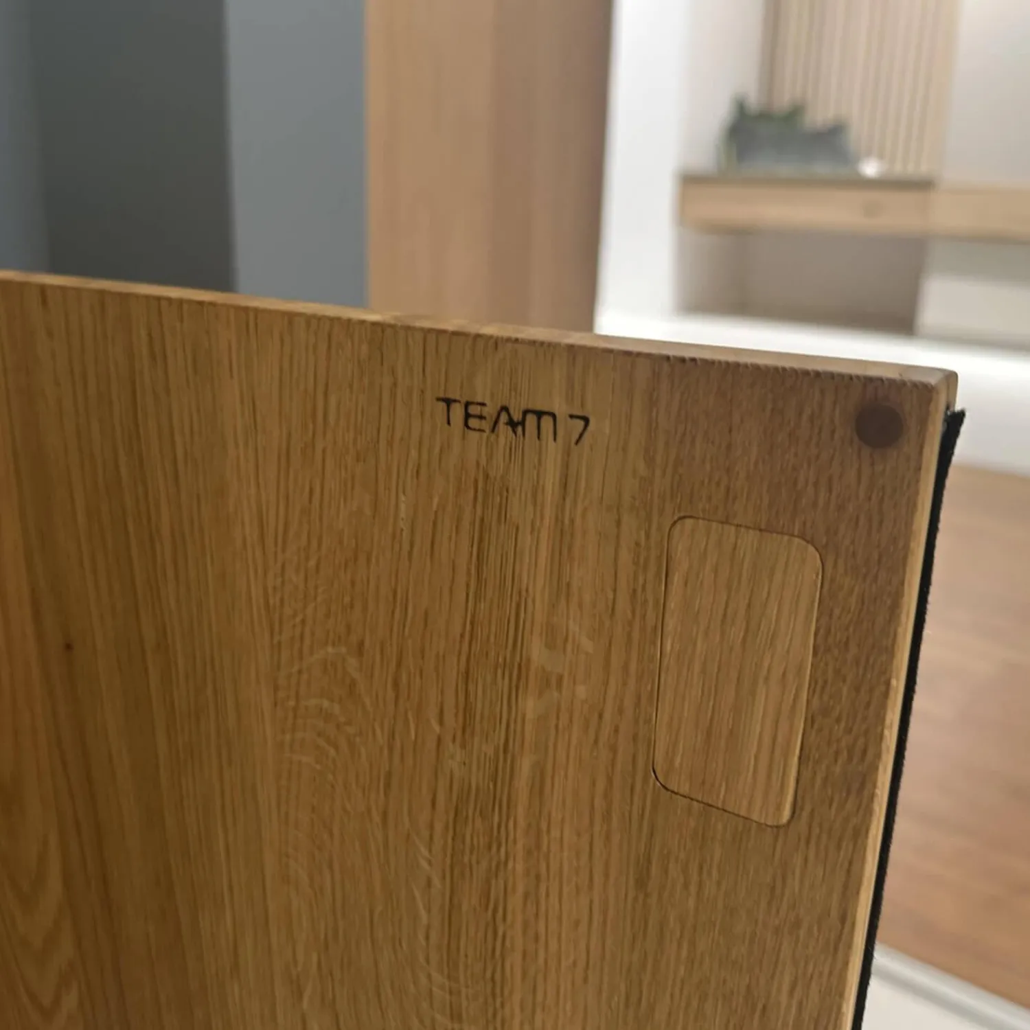 Team 7 Garderoben|Garderobe Cubus Eiche Wild Naturöl Sitzauflage Leder Mittelgrau