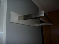 Schönbuch Garderoben|Garderobe Hesperide Lack Matt Asphalt Grau Mantelstange Edelstahl Gebürstet