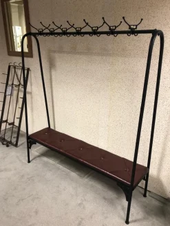 Kare Design Garderoben|Garderobe Modell 80796 Gym Bench Kunstleder Bordeaux Rot Rahmen Stahl Lackiert Schwarz