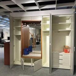 Hülsta Garderoben|Garderobe Multi Forma Lack Seidengrau Akzent Kernnussbaum Sitzpolster Kunstleder S453 Taupe Beige