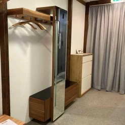 Sudbrock Garderoben|Garderobe Nexus 215 Nussbaum Lacobel Schwarz mit Spiegel