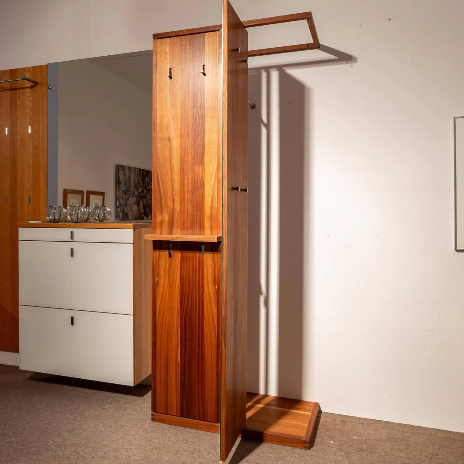 Team 7 Garderoben|Garderobe Nussbaum Teilverdeckt 80x192