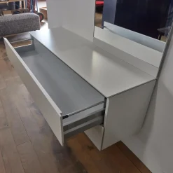 Schönbuch Garderoben|Garderobe S7 Lack Grau-Weiß 27 Inklusive 3 Kleiderbügel