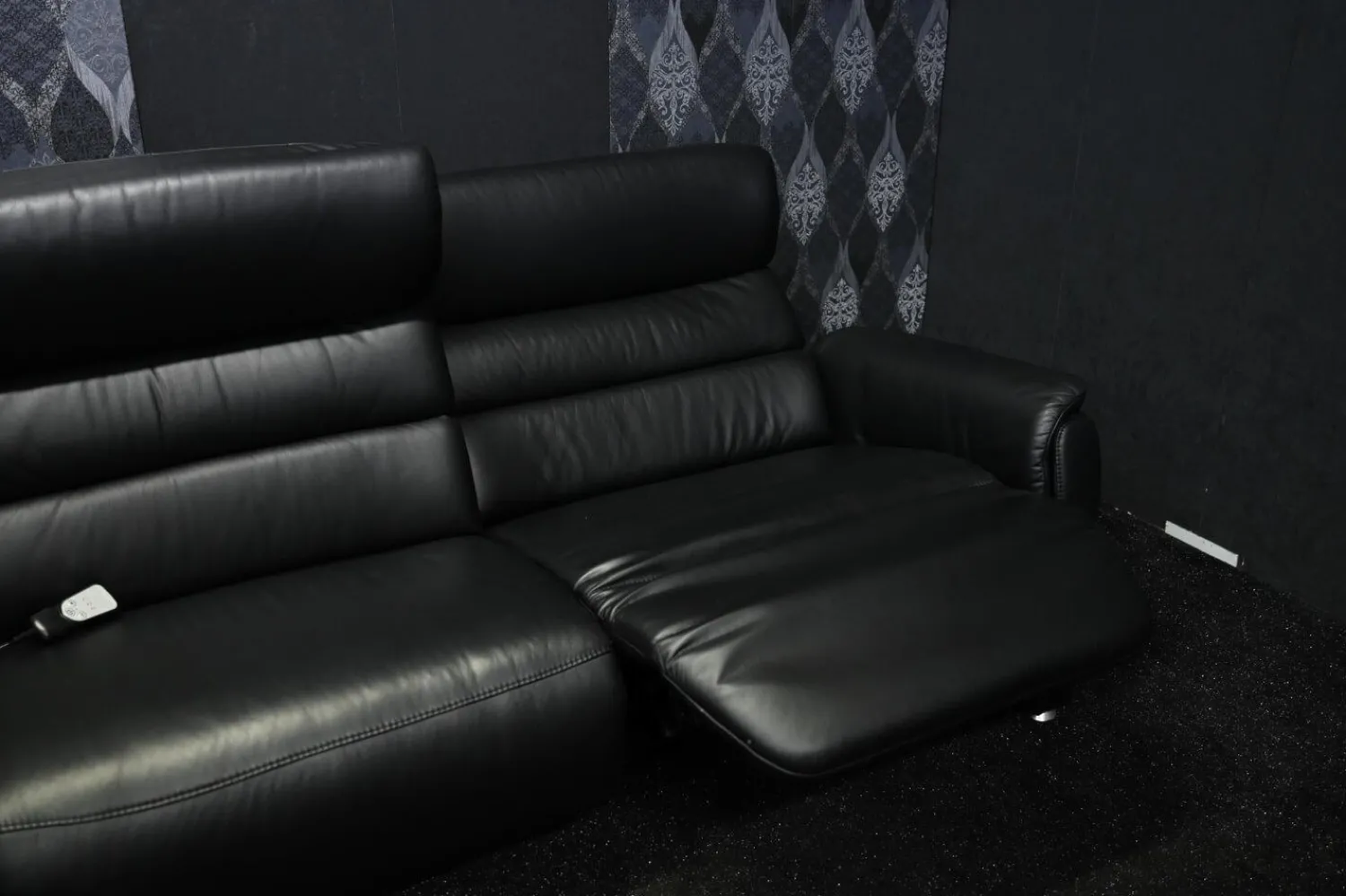 Steinpol Polstergruppen|Garnitur Lenny Leder Dolcia schwarz mit 2 x Motor Relax +Heizung und 2 x manuell Relax