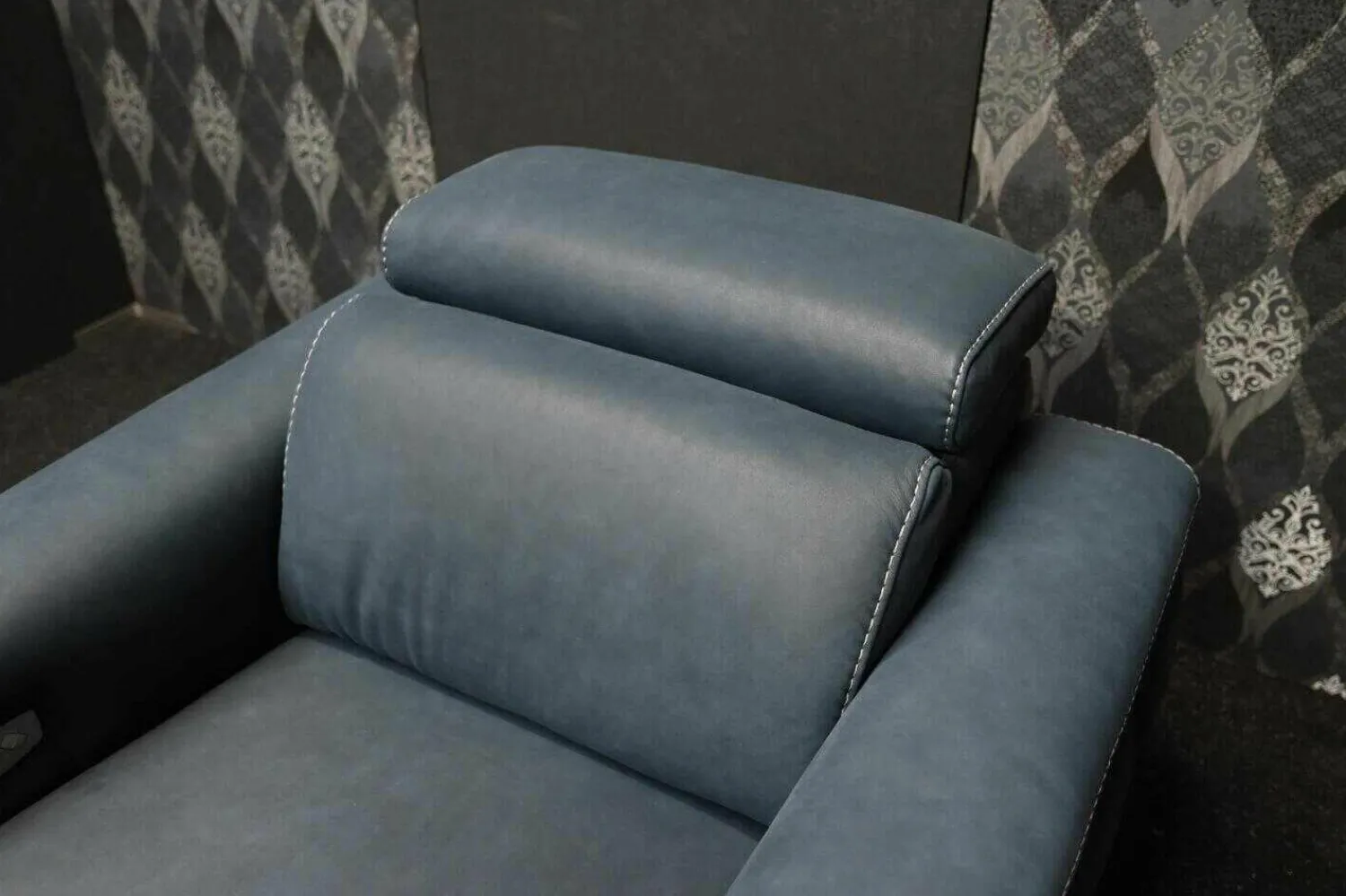 Rossini Polstergruppen|Garnitur Opi Leder Sensation Pilote Blau Sofa und Sessel Elektrisch Verstellbar