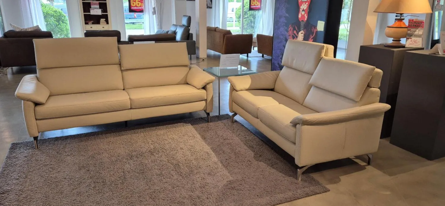 Polsteria Polstergruppen|Garnitur Trevi Leder Punch Seidengrau mit Kopfteilverstellung 2 Sofas