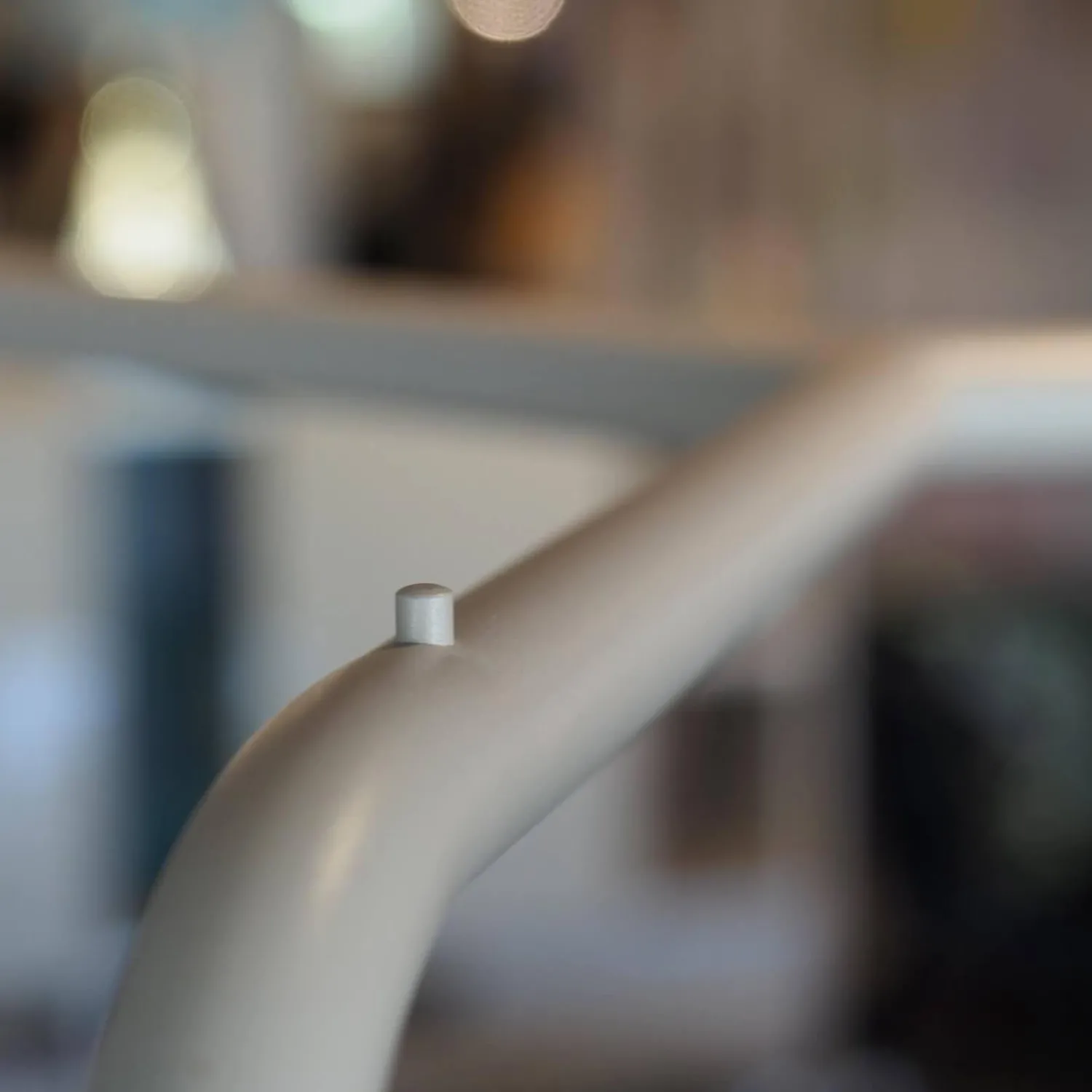 Schönbuch Garderoben|Geradobenständer Selma Pulverbeschichtet Rosenholz Rose-Weiß