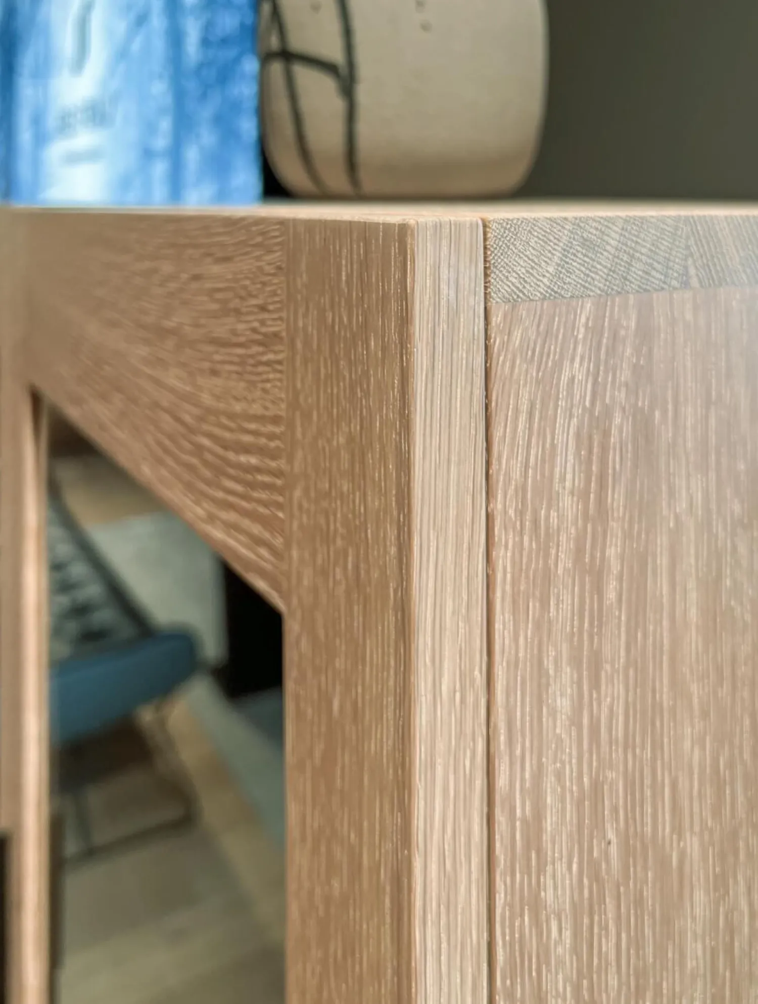 Janua Vitrinen & Highboards|Glasvitrine BC 04 Eiche Natur Geölt Glasfüllung Gestell Schwarz