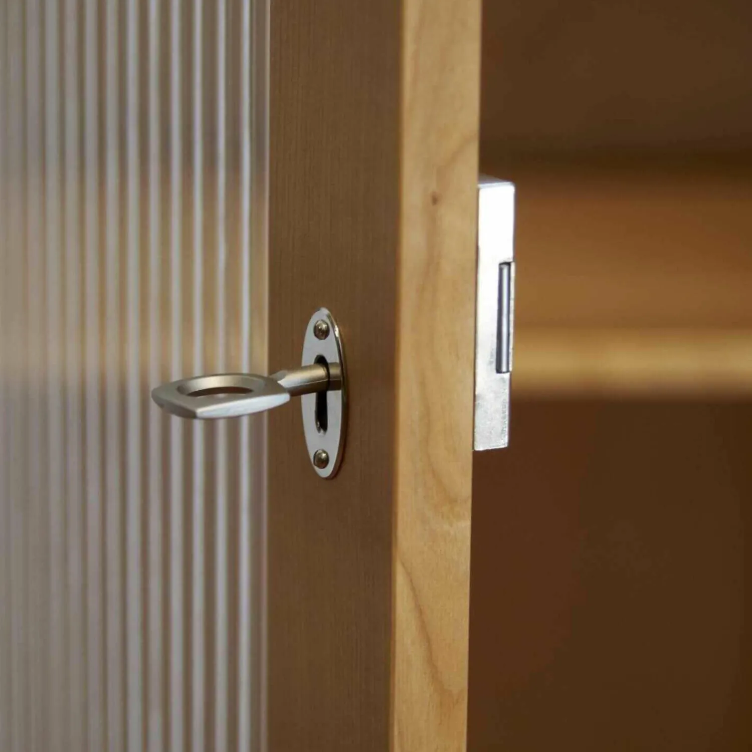 Hausel Vitrinen & Highboards|Glasvitrine Kirschbaum Geölt Modell 5176 Mit Riffglas