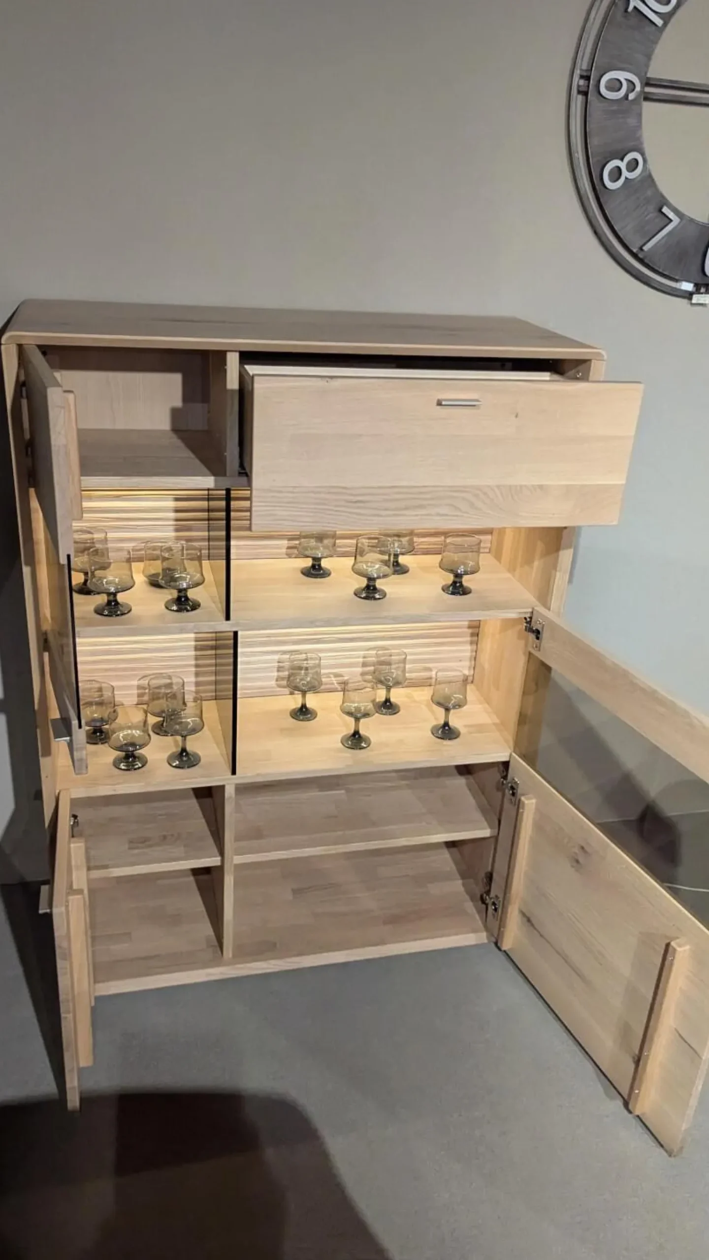 Thielemeyer Vitrinen & Highboards|Highboard Cortona Eiche Massiv Mit Beleuchtung