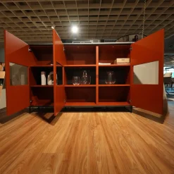 Rietberger Möbelwerke Vitrinen & Highboards|Highboard Kara Frame 73098 Front Lack Ziegelrot Rot Korpus Eiche Graphit Inklusive Beleuchtung