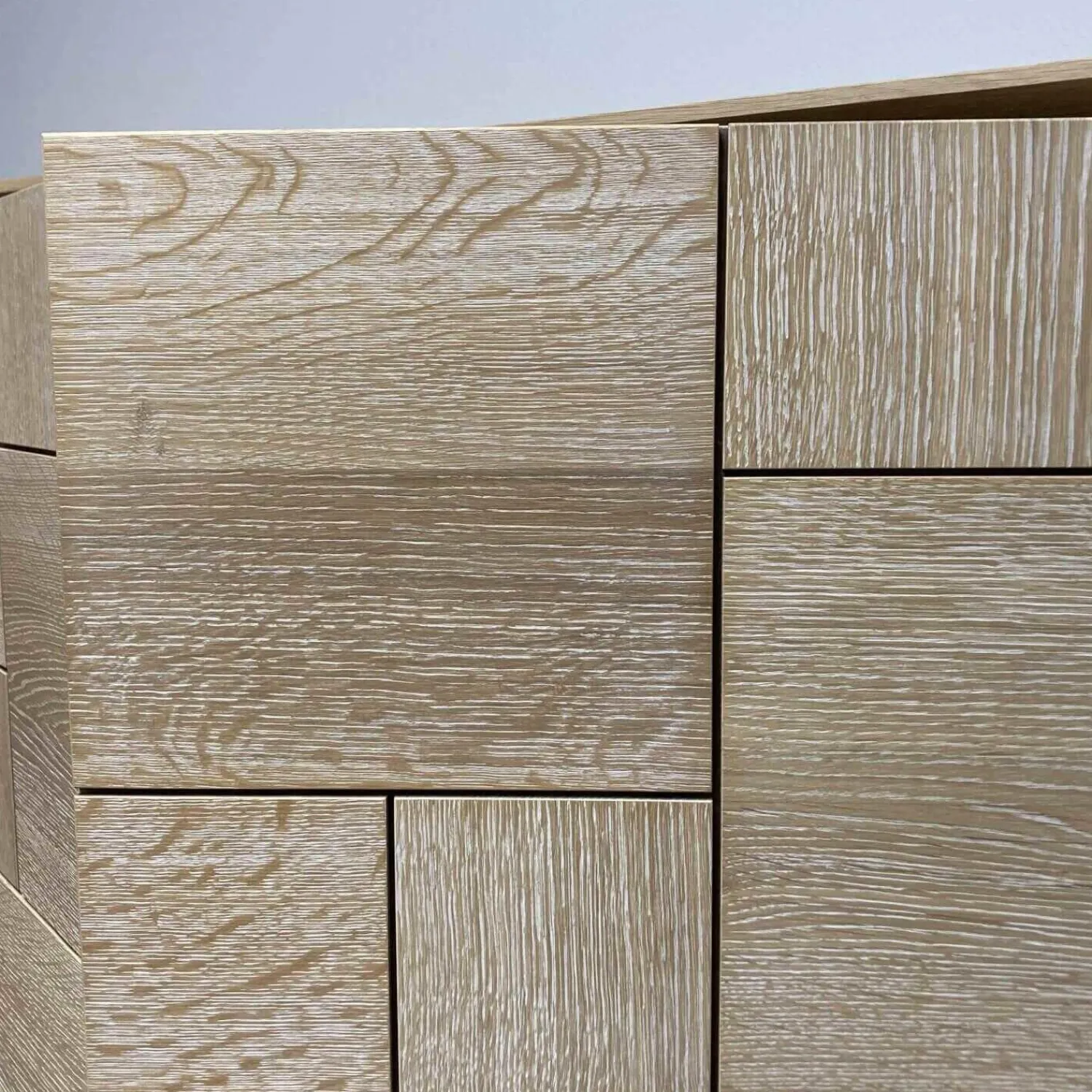 Pönnighaus Vitrinen & Highboards|Highboard Murano Wildeiche massiv mit Glaselementen in grau