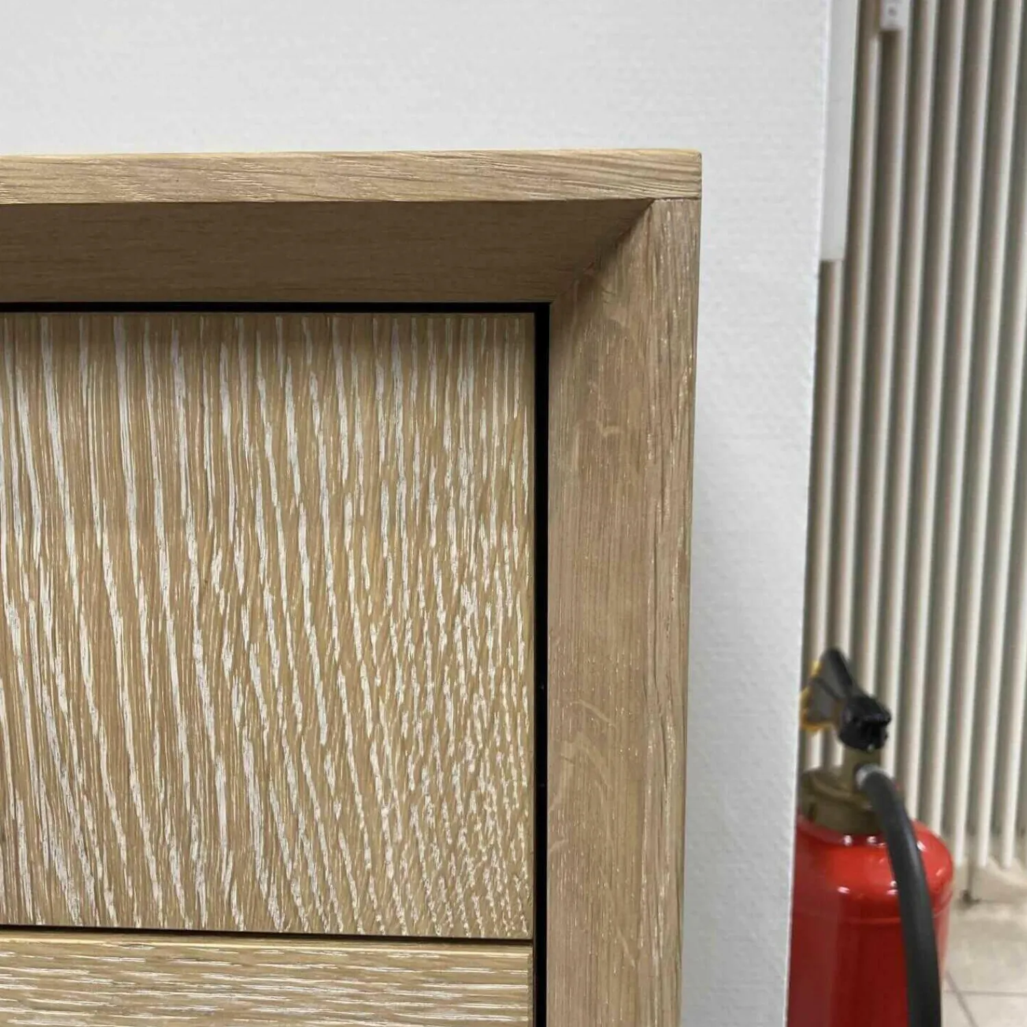 Pönnighaus Vitrinen & Highboards|Highboard Murano Wildeiche massiv mit Glaselementen in grau