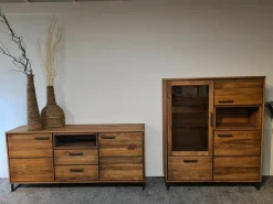 Natura Vitrinen & Highboards|Highboard Oakhaven Zerreiche Massiv Old Bassanofarbig Geölt