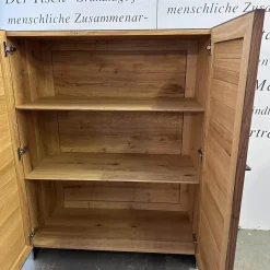 Scholtissek Vitrinen & Highboards|Highboard Schrank Tratum Klein Knorrige Eiche Natur Geölt Glas Dunkelgrau Matt Mit Lamellenfronten