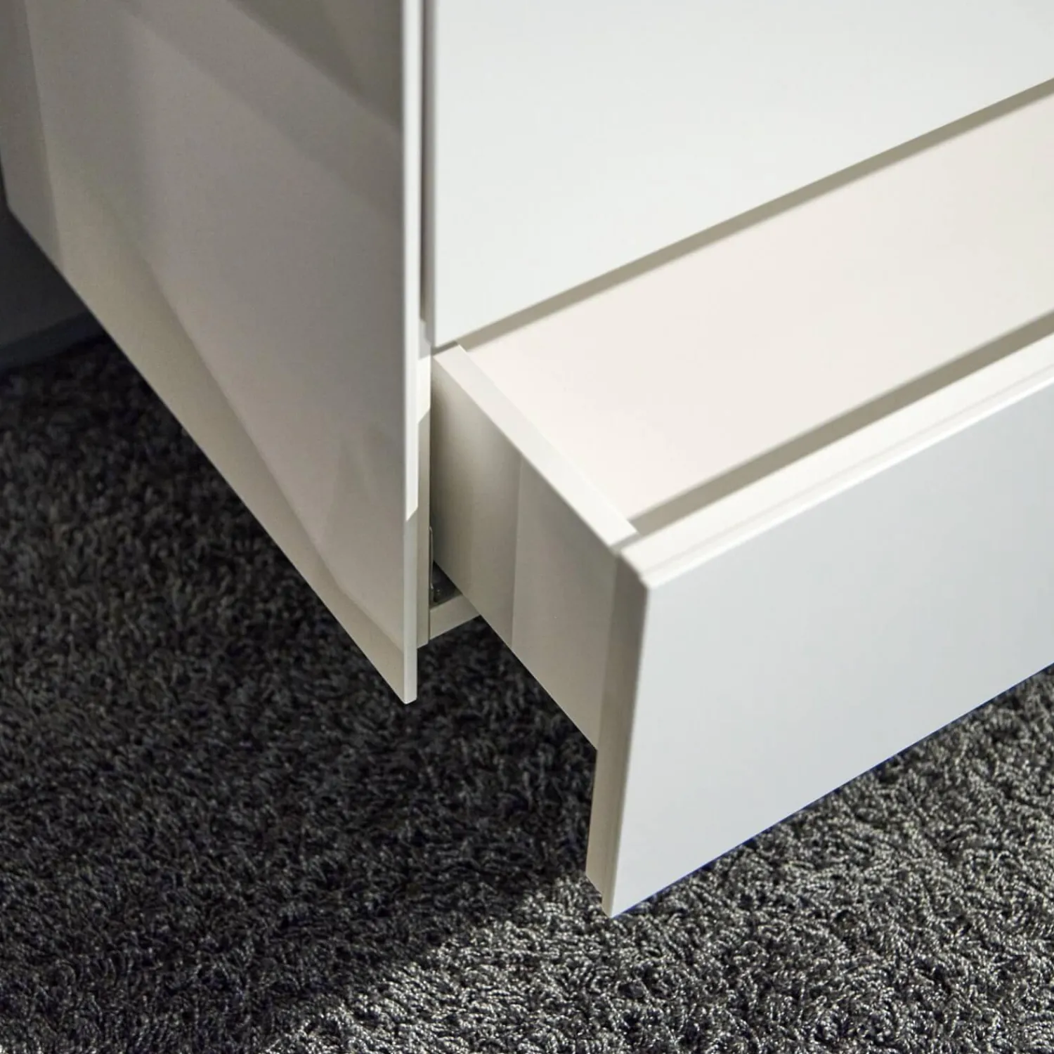 Kettnaker Vitrinen & Highboards|Highboard Soma Lack Matt Weiß Basalt Zargen Lack Weiß Matt Gestell Wange Alufarbig