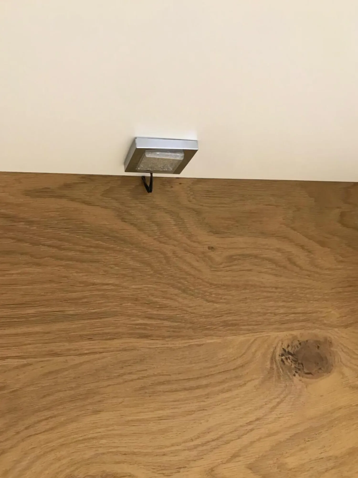 Sudbrock Vitrinen & Highboards|Highboard Sunberry 661 Glattlack 419 Blütenweiß Weiß 102 Ethno Eiche Mit Pushbeschlag Grifflos Inklusive Beleuchtung