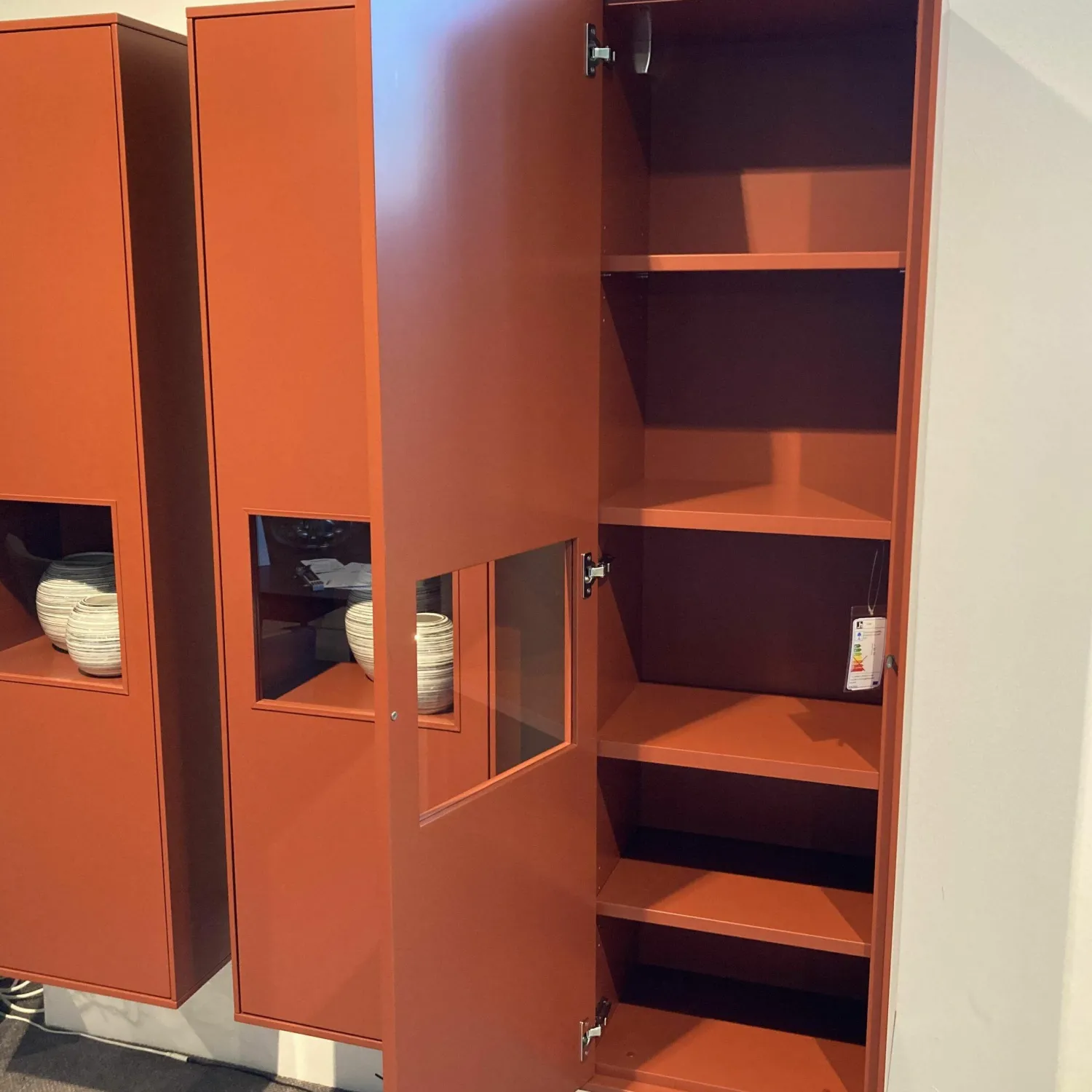 Musterring Vitrinen & Highboards|Hängeelement Kombi Kara Frame Lack Ziegelrot Glastür Inklusive Beleuchtung