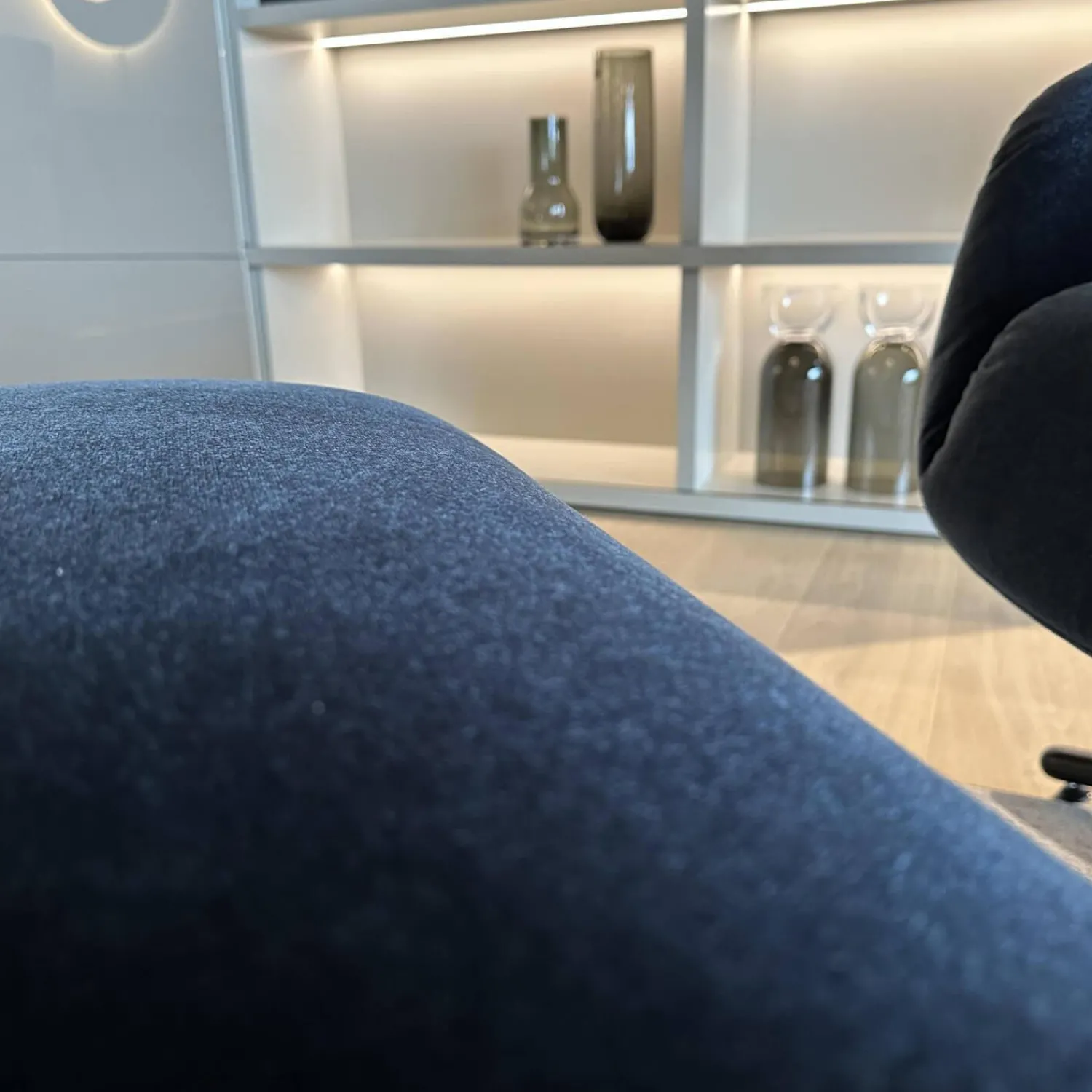 Brühl Relaxsessel|Hochlehnsessel Victor Stoff 4473 69 Dunkelblau Kreuzfuß Schwarz Inklusive Hocker