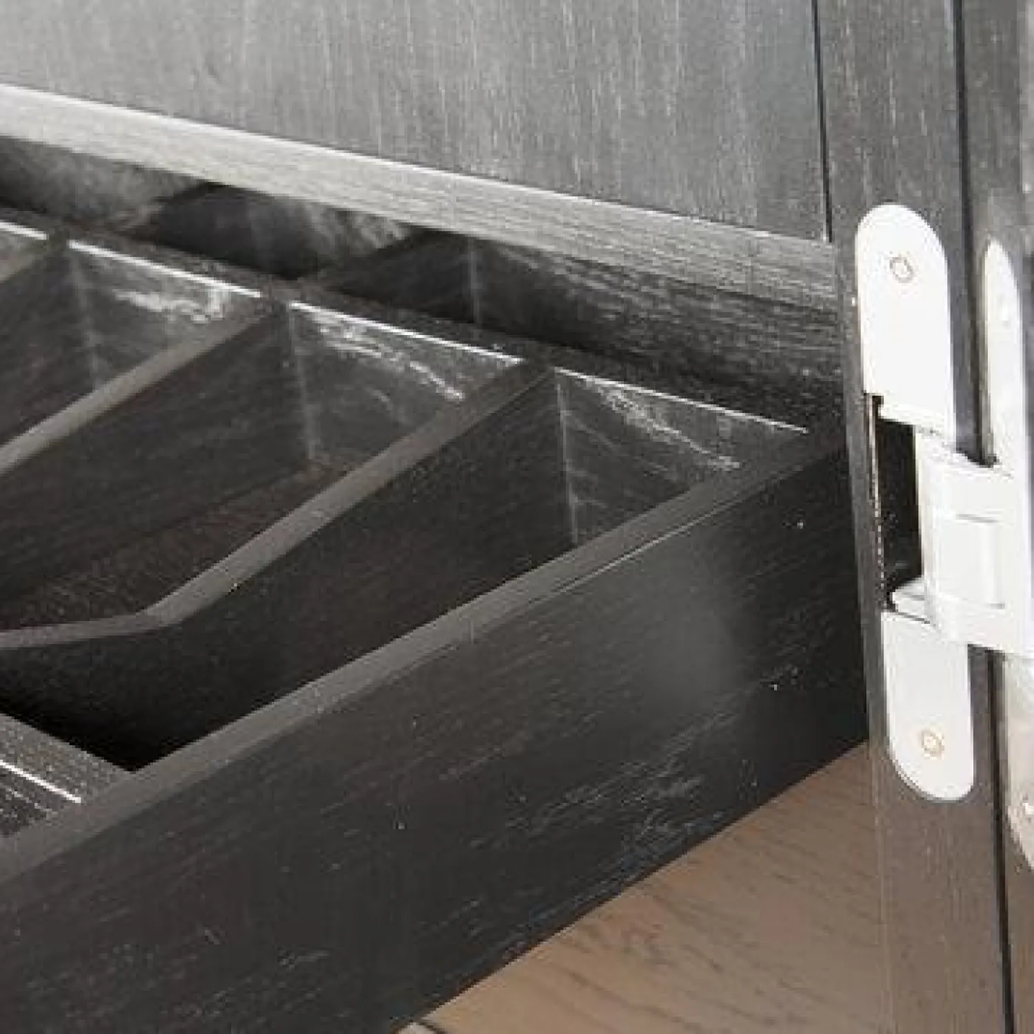 Riva1920 Vitrinen & Highboards|Hochschrank Cambusa Eiche ohne Knoten Pigmentiert Total Black Innen Eiche ohne Knoten Geölt Pigmentiert