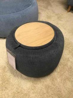 Troels Hocker & Sitzsäcke|Hocker Circle Stoff 490 Yeti Triton mit Wendbarer Platte D00 Eiche Roh