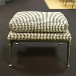 B&B Italia Hocker & Sitzsäcke|Hocker Mirto Stoff Super Scozia Füße Hartzinnfarben Lackiert