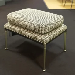 B&B Italia Hocker & Sitzsäcke|Hocker Mirto Stoff Super Scozia Füße Hartzinnfarben Lackiert