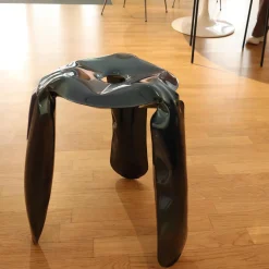 Zieta Hocker & Sitzsäcke|Hocker Plopp Rostfreier Stahl Cosmic Blue Schwarz