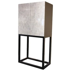 Lambert Vitrinen & Highboards|Kabinettschrank Mingkasa Eiche Massiv Eggshell Grau Grün Füße Schwarz Gebeizt Lackiert