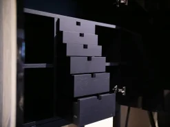 Lambert Vitrinen & Highboards|Kabinettschrank Mingkasa Eiche Massiv Eggshell Grau Grün Füße Schwarz Gebeizt Lackiert