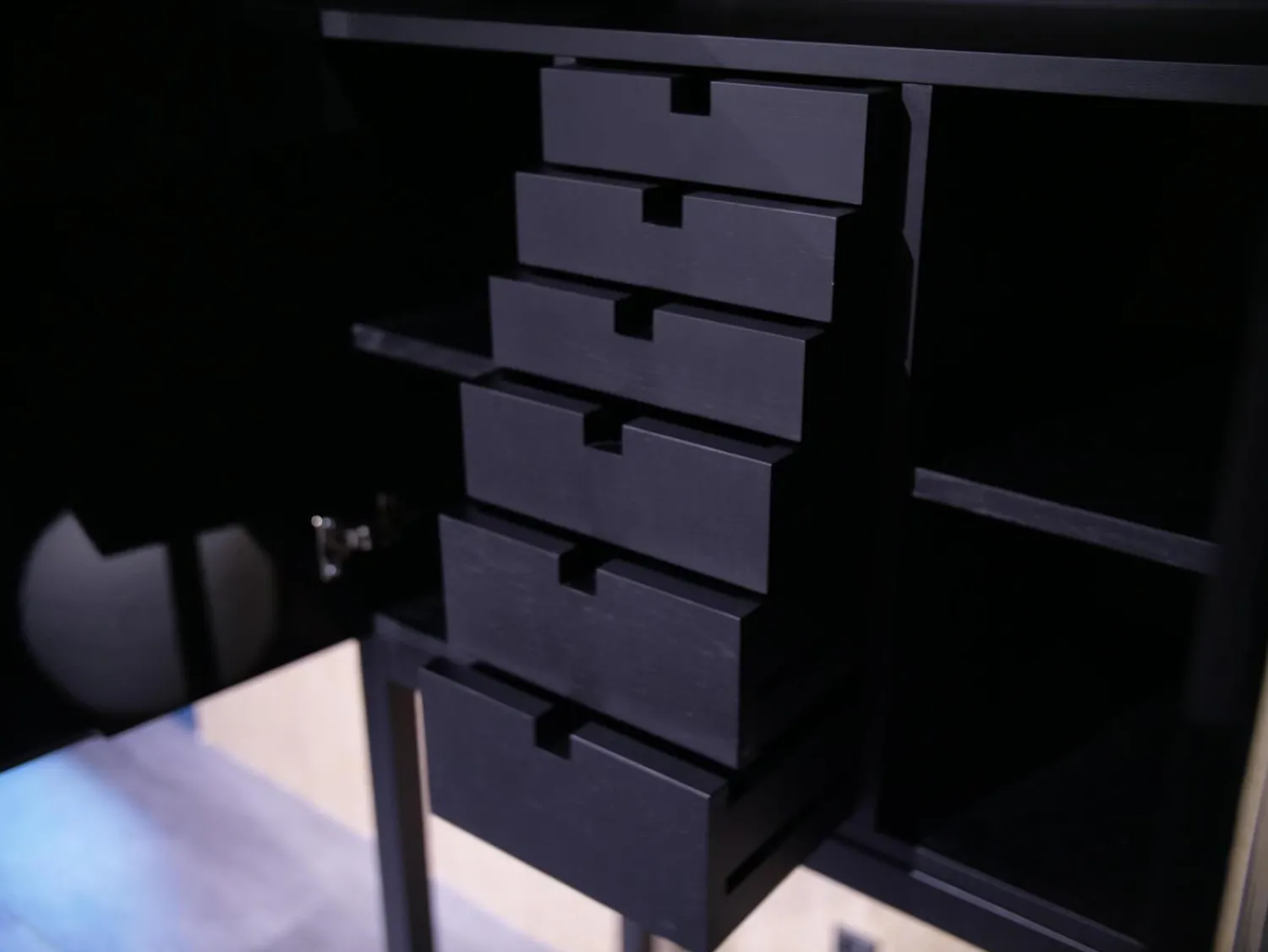 Lambert Vitrinen & Highboards|Kabinettschrank Mingkasa Front Eggshell Lack Grau Grün Eiche Massiv Schwarz Gebeizt Und Lackiert