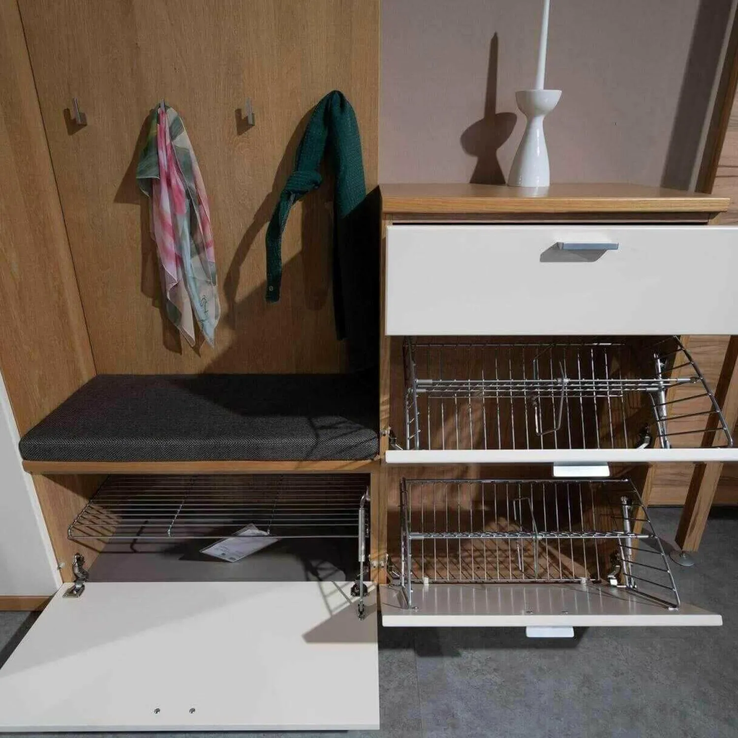 Musterring Wohnwände & Tv-Lowboards|Kira-System Brasilbraun mit Spiegel und Sitzkissen