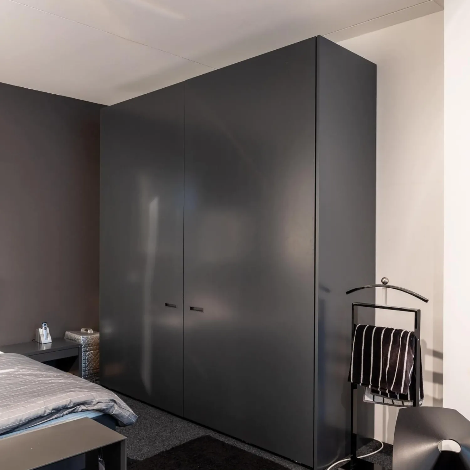 Interlübke Kleiderschränke|Kleiderschrank Collect Planfront M21 Anthrazit
