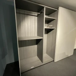 Kettnaker Kleiderschränke|Kleiderschrank Grip Lack Matt Lichtgrau Innen Eiche Melamin Anthrazit