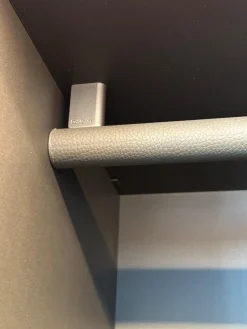 Poliform Kleiderschränke|Kleiderschrank New Entry Metallisch Lackiert Bronzo 23 Grau Anthrazit Und Ardesia Glas Grau Anthrazit Mit Beleuchtung