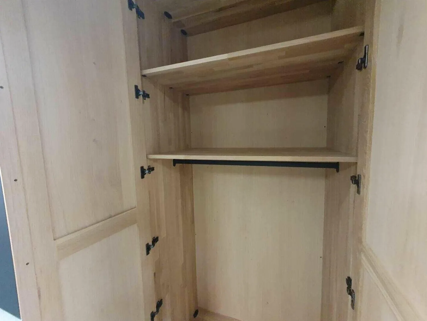 Hülsta Kleiderschränke|Kleiderschrank Solid Eiche Hell Geölt Hinterlackiertes Glas Anthrazit