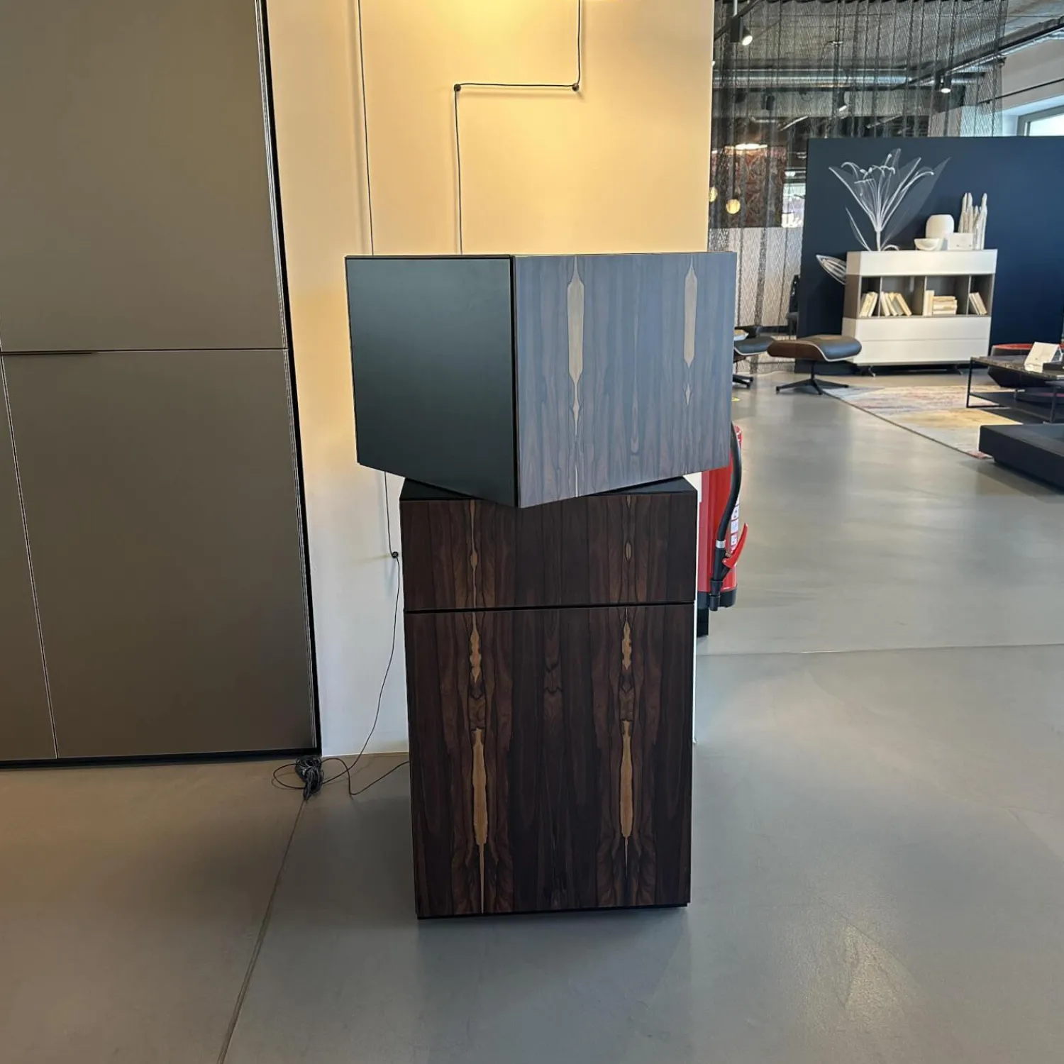 Kettnaker Kommoden & Sideboards|Kommode Alea Edelfurnier Zirikote Lack Schwarz Mit Drehfunktion