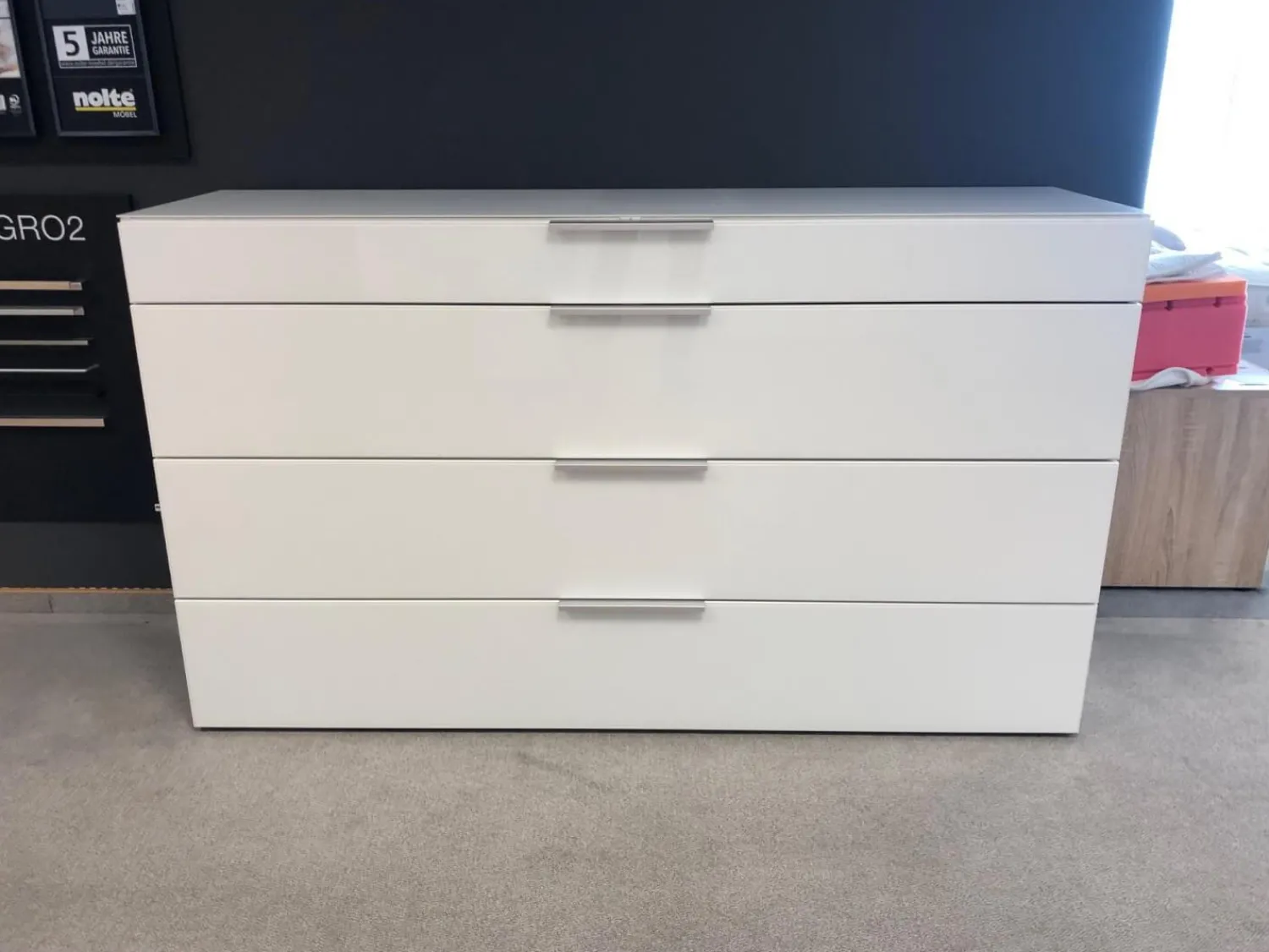 Nolte Kommoden & Sideboards|Kommode Alegro 2 Polarweiß Ausführung Weißglas Alu Matt