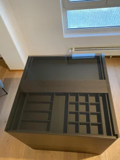 An-Collection Kommoden & Sideboards|Kommode Centric Nussbaum Dunkel Furniert Parsolglas Grau