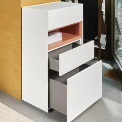 Interlübke Kommoden & Sideboards|Kommode Cube Light Spanplatte Mattlack Schneeweiß Guave Abdeckplatte Glas