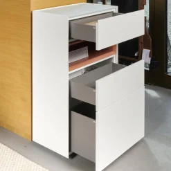 Interlübke Kommoden & Sideboards|Kommode Cube Light Spanplatte Mattlack Schneeweiß Guave Abdeckplatte Glas