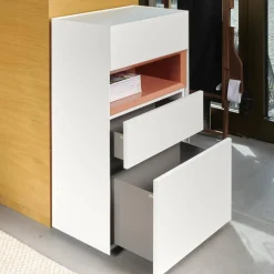 Interlübke Kommoden & Sideboards|Kommode Cube Light Spanplatte Mattlack Schneeweiß Guave Abdeckplatte Glas