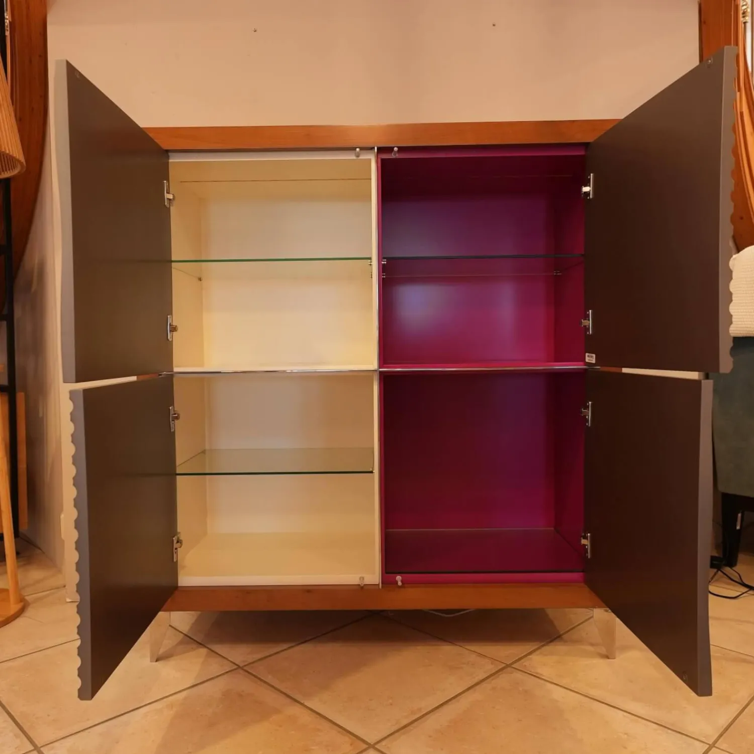 Zephir Kommoden & Sideboards|Kommode Kischbaumholz Massiv Türen Im Edlen Silberglanz Look Grifflos