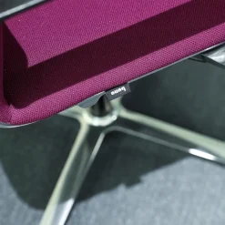 Bene Einzelstühle|Konferenzstuhl Filo Bezug Steelcut Maulbeere Drehgestell Mit Rückholmechanik