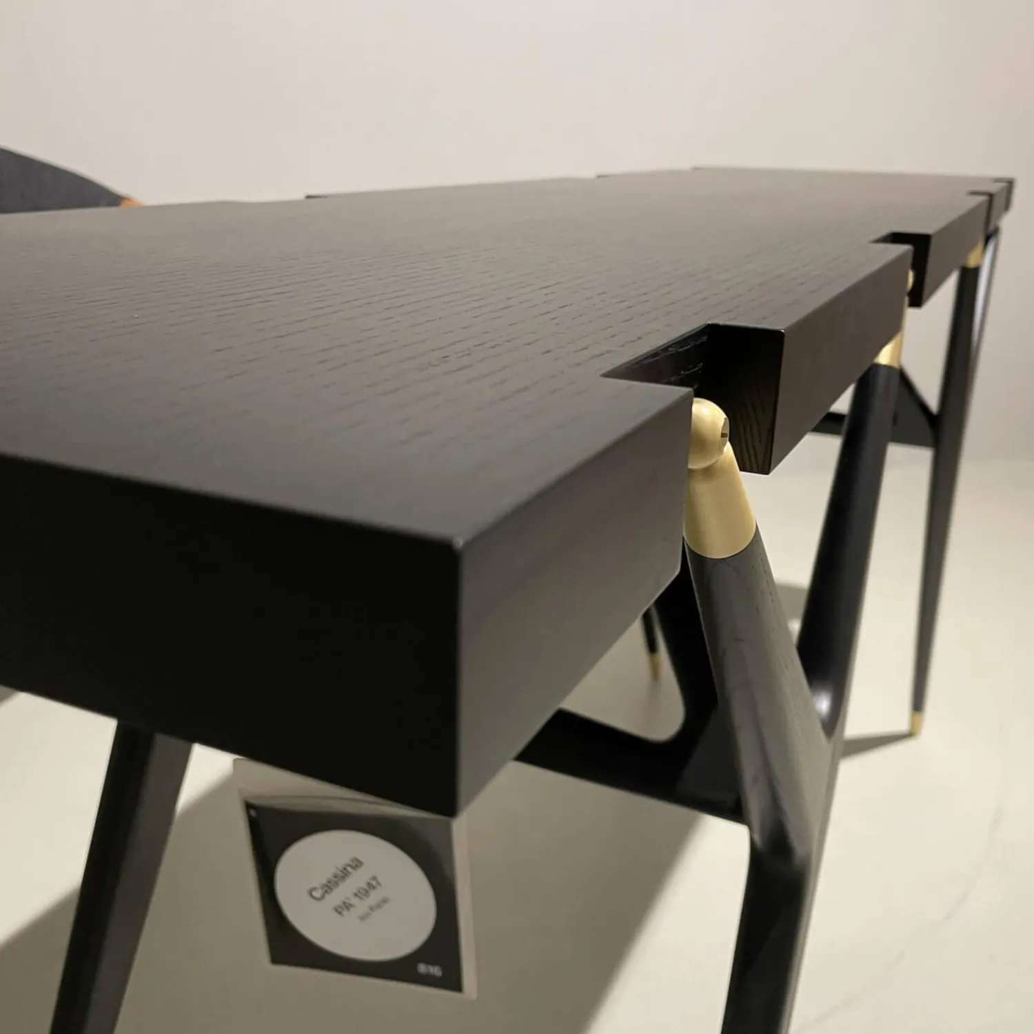 Cassina Konsolen|Konsole PA 1947 Esche Schwarz Gefärbt Messingdetail