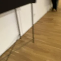 Christine Kröncke Konsolen|Konsoltisch Béla KT 100 Eiche Wengefarbig Furniert Gestell Edelstahl Pulverbeschichtet Bronce Look