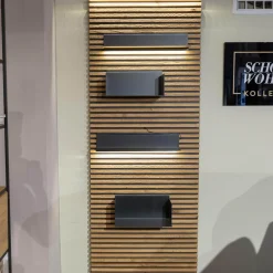 Schöner Wohnen-Kollektion Regale|Lamellenpaneel Yonna Kerneiche Natur Gebürstet Mit 4 Regalböden Metall Anthrazit Und Beleuchtung