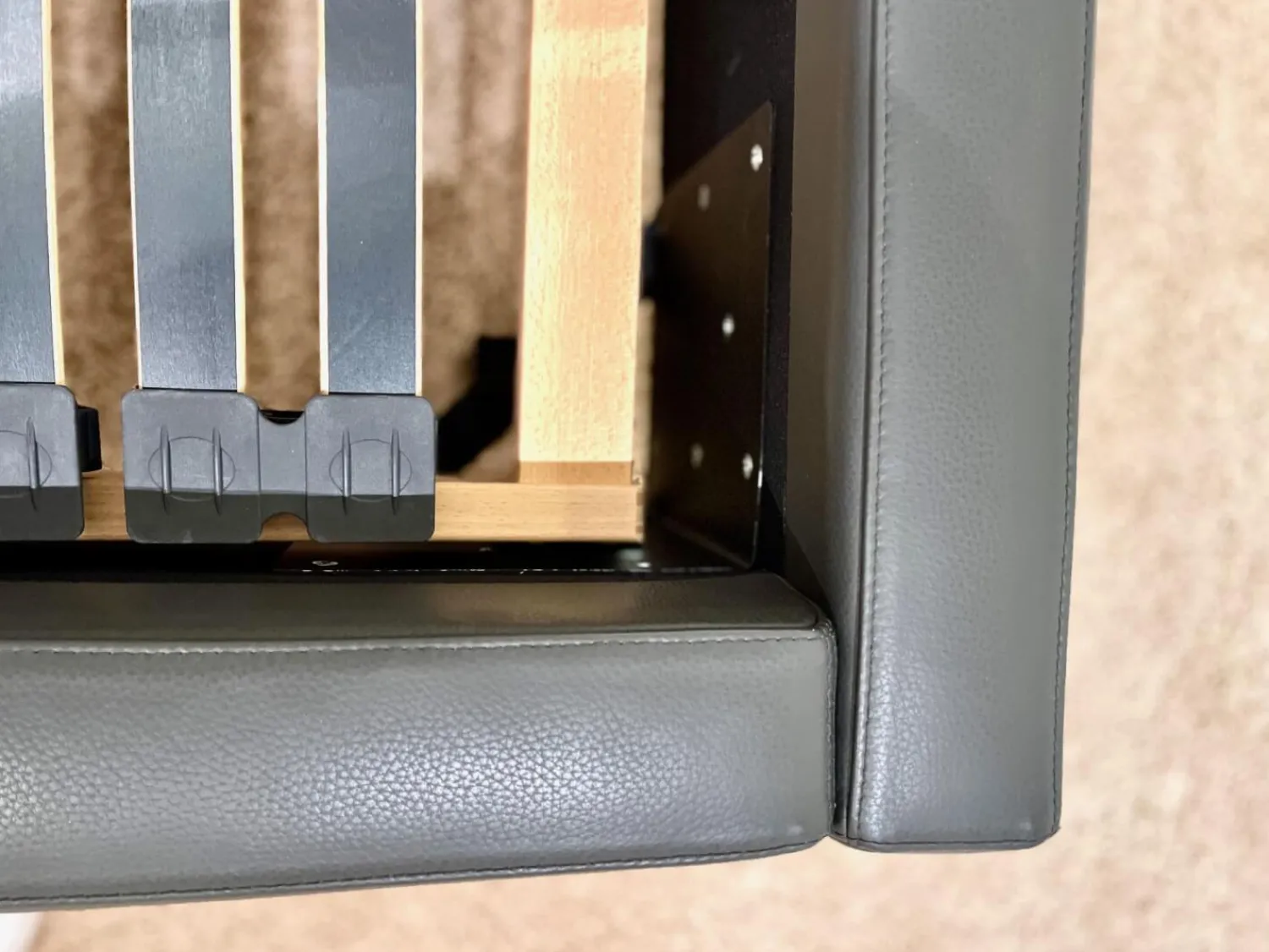 Sitzwerk Polsterbetten|Lederbett KT10 Rindnappaleder Asphalt Anthrazit ohne Lattenrost ohne Matratze