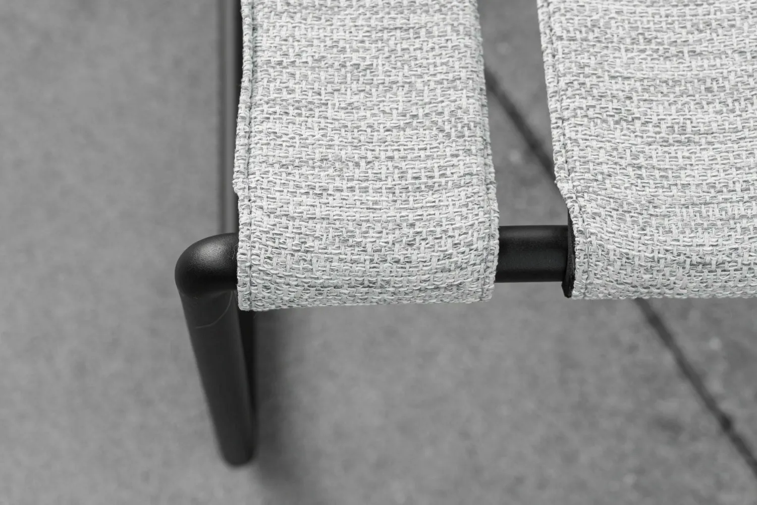 Royal Botania Gartenliegen|Liegestuhl Strappy Textile Natural Silver Dot Silber Gestell Edelstahl Anthrazit Beschichtet Inklusive Hocker