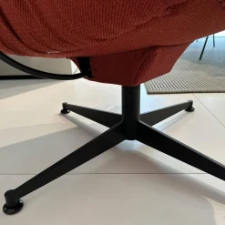 KFF Loungesessel|Lounge Sessel Faye Casual Stoff Rohi Credo Lampion Rot 4 Fuß Sterngestell Drehbar Struktur Schwarz mit Hocker